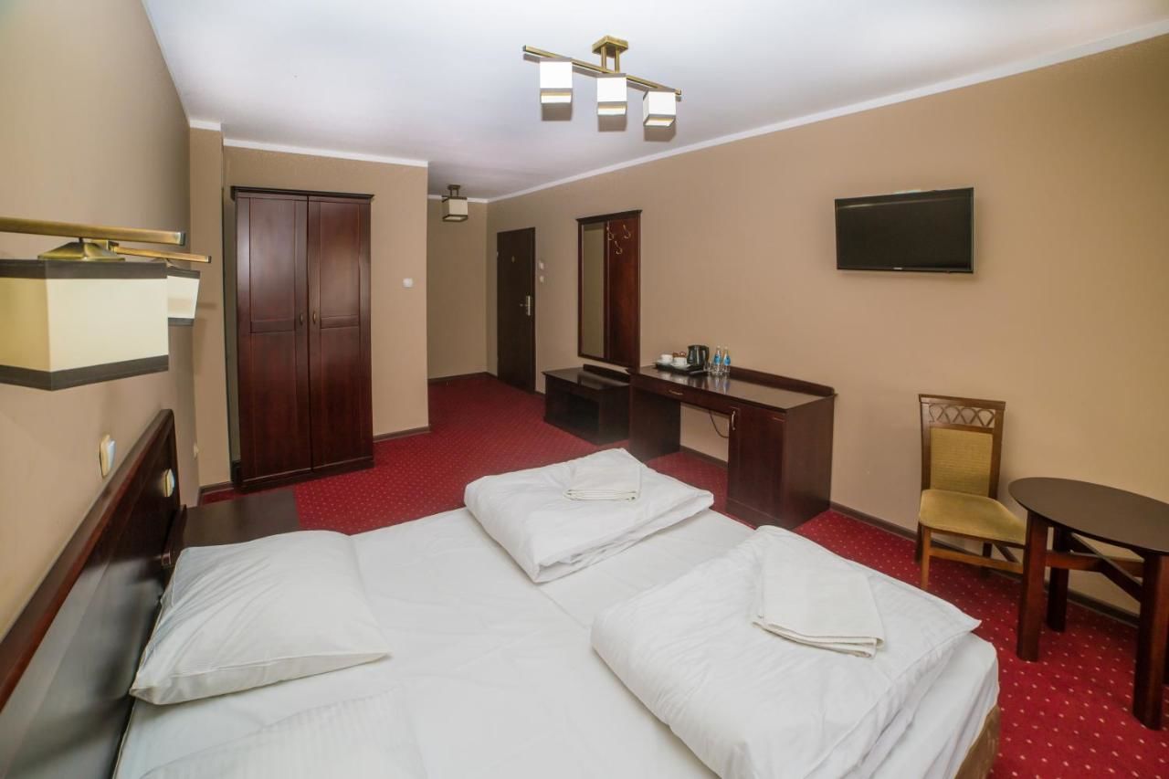 Мотели Hotel Grant Лешно-25